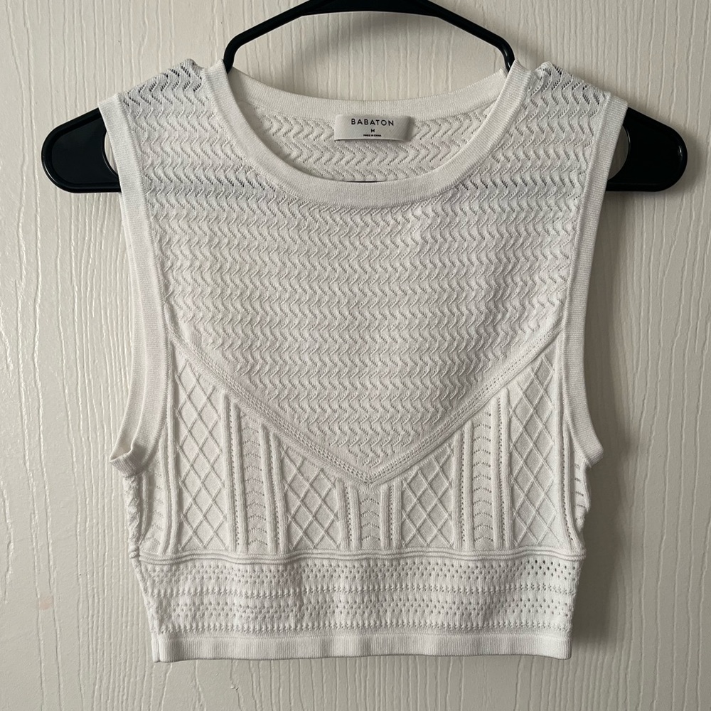 Size M, white, knit crop top.